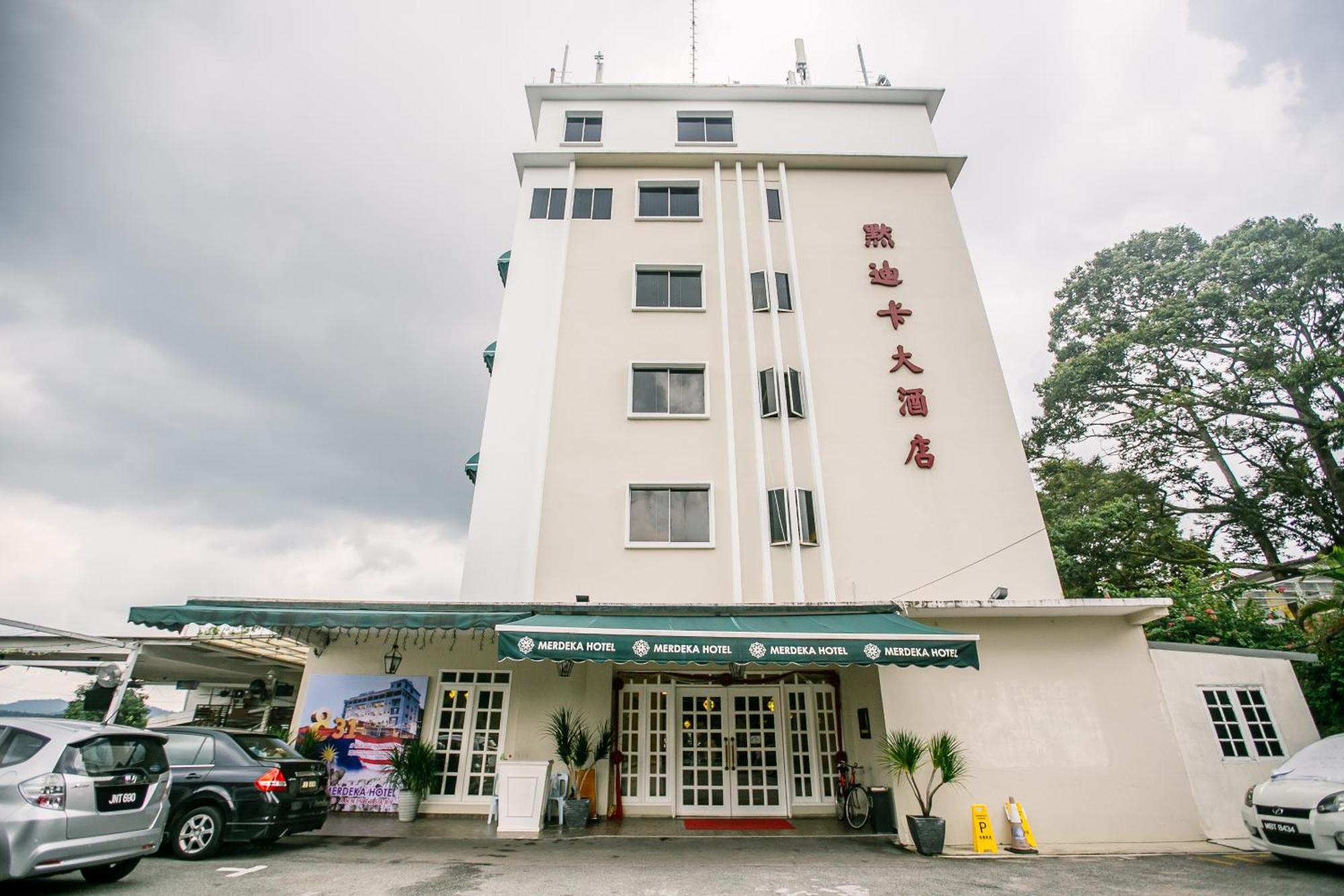 Merdeka Hotel Κλουάνγκ Εξωτερικό φωτογραφία