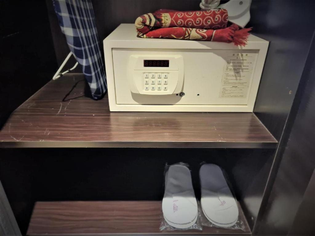Merdeka Hotel Κλουάνγκ Εξωτερικό φωτογραφία