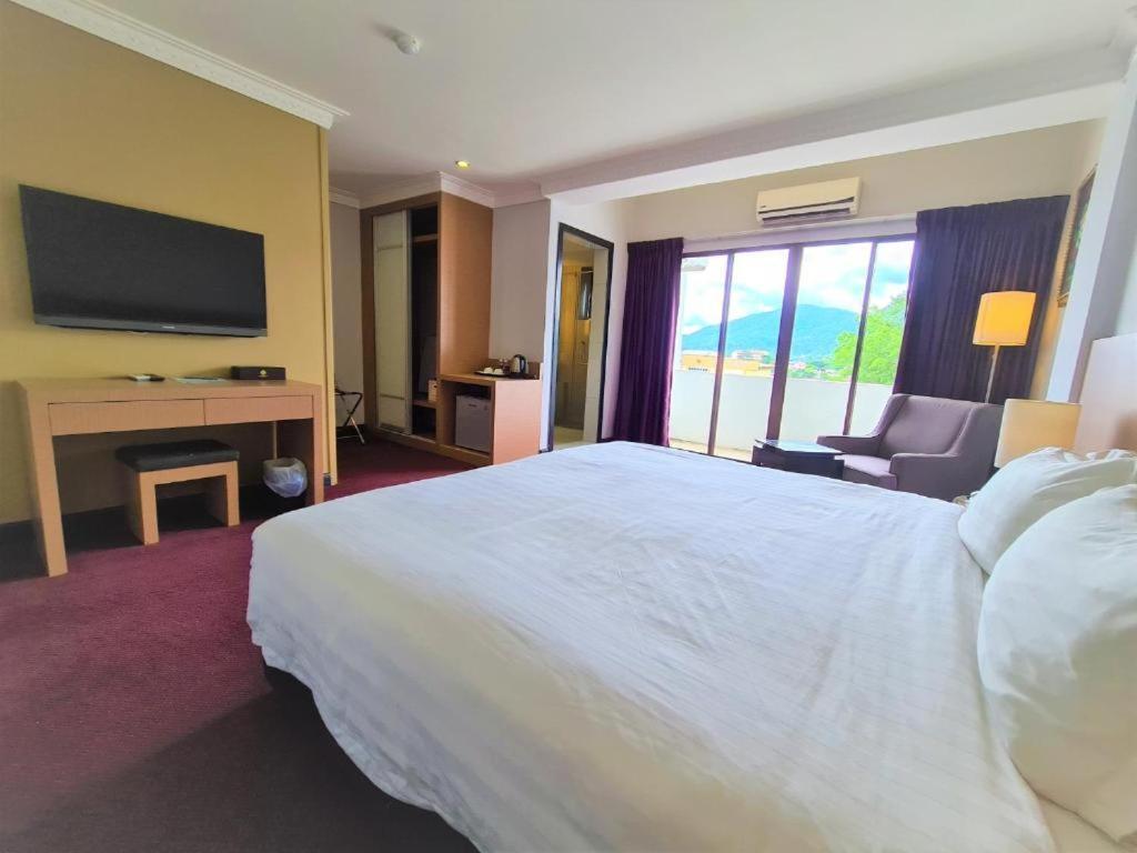 Merdeka Hotel Κλουάνγκ Εξωτερικό φωτογραφία